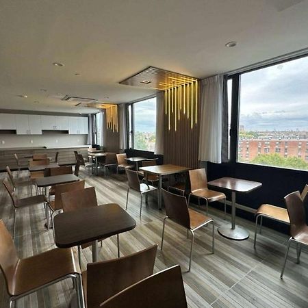 Days Inn By Wyndham Brooklyn Eastern Parkway Νέα Υόρκη Εξωτερικό φωτογραφία